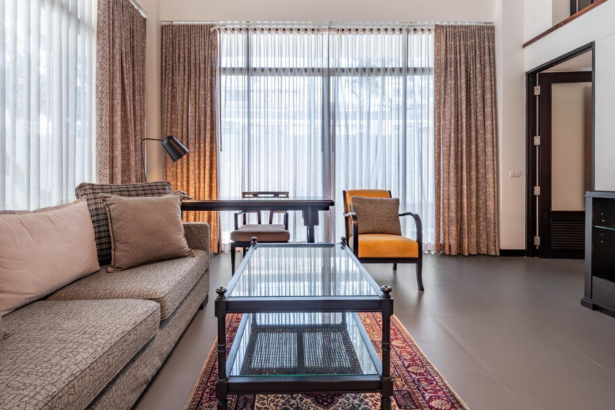 Luxe Residence Pattaya Bagian luar foto
