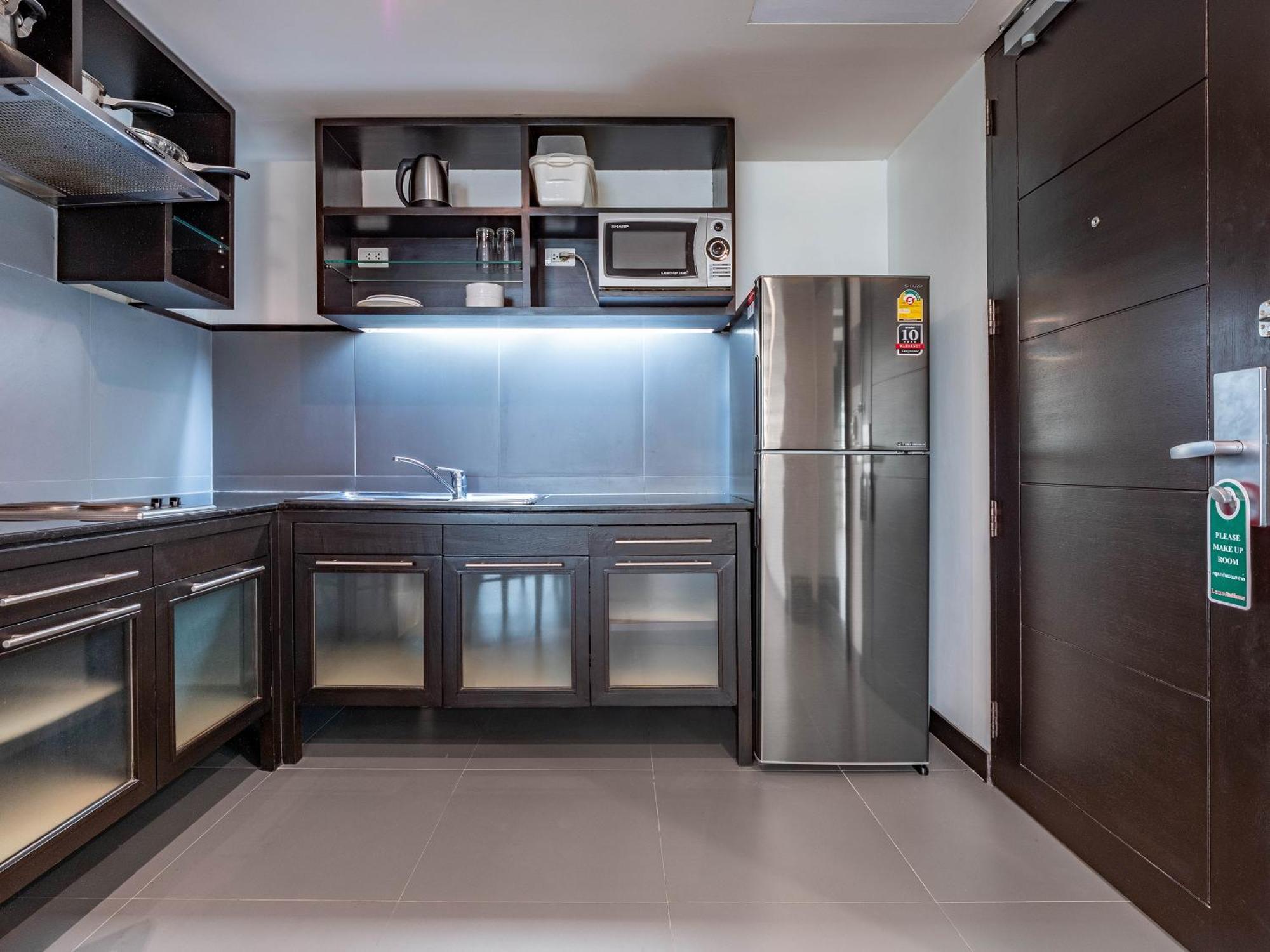 Luxe Residence Pattaya Bagian luar foto