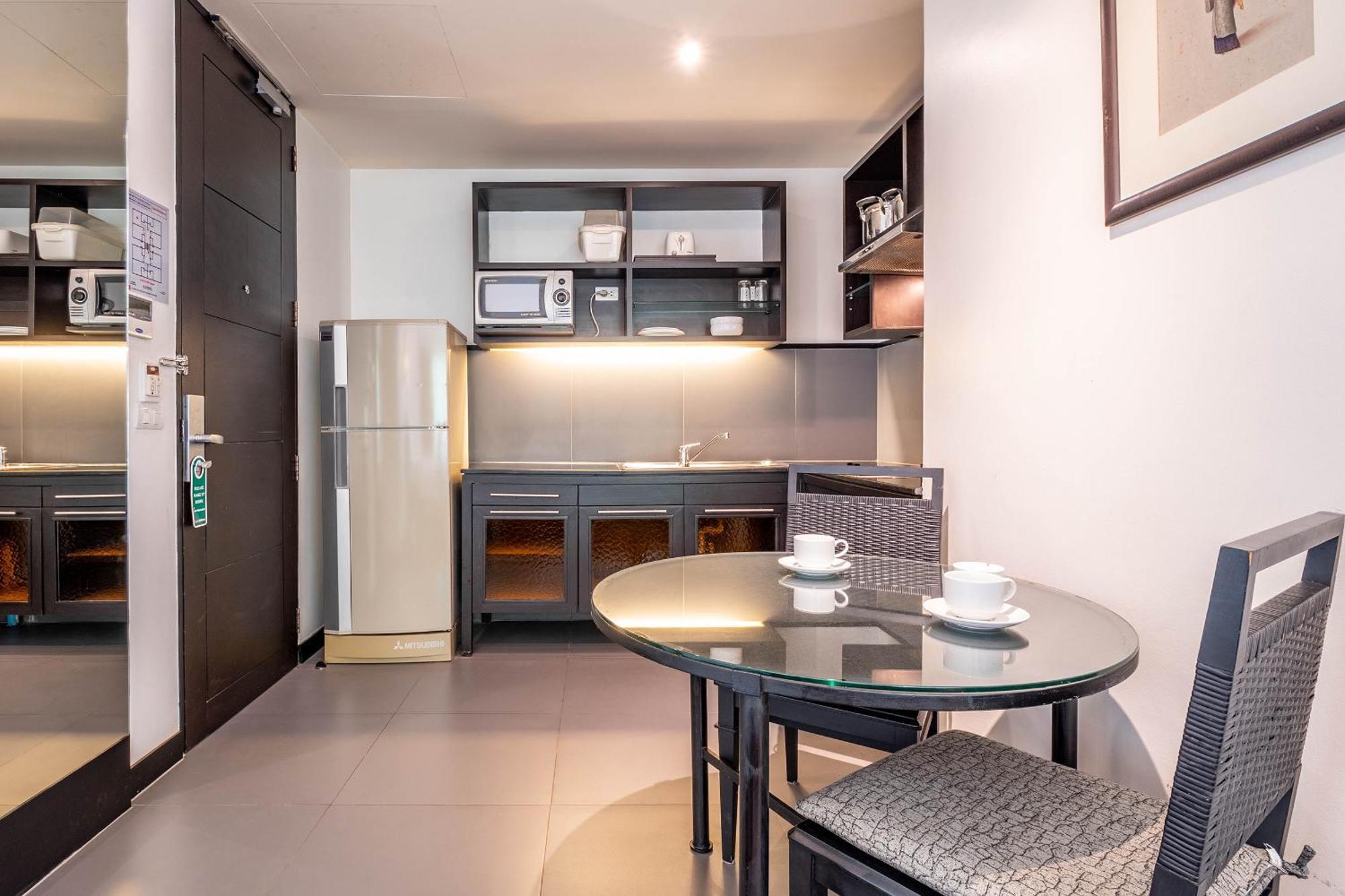 Luxe Residence Pattaya Bagian luar foto