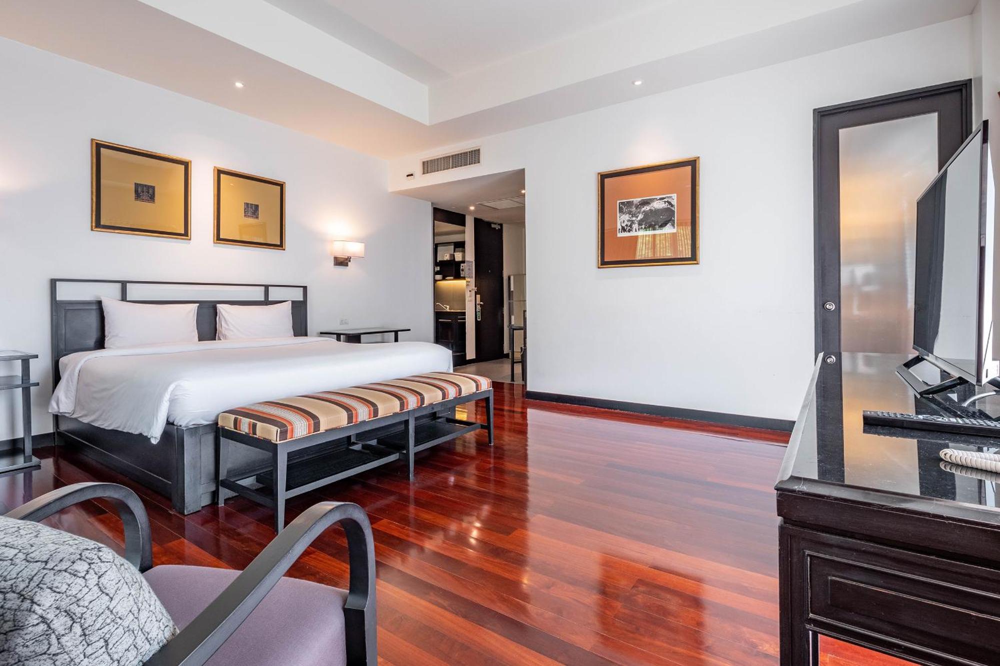 Luxe Residence Pattaya Bagian luar foto