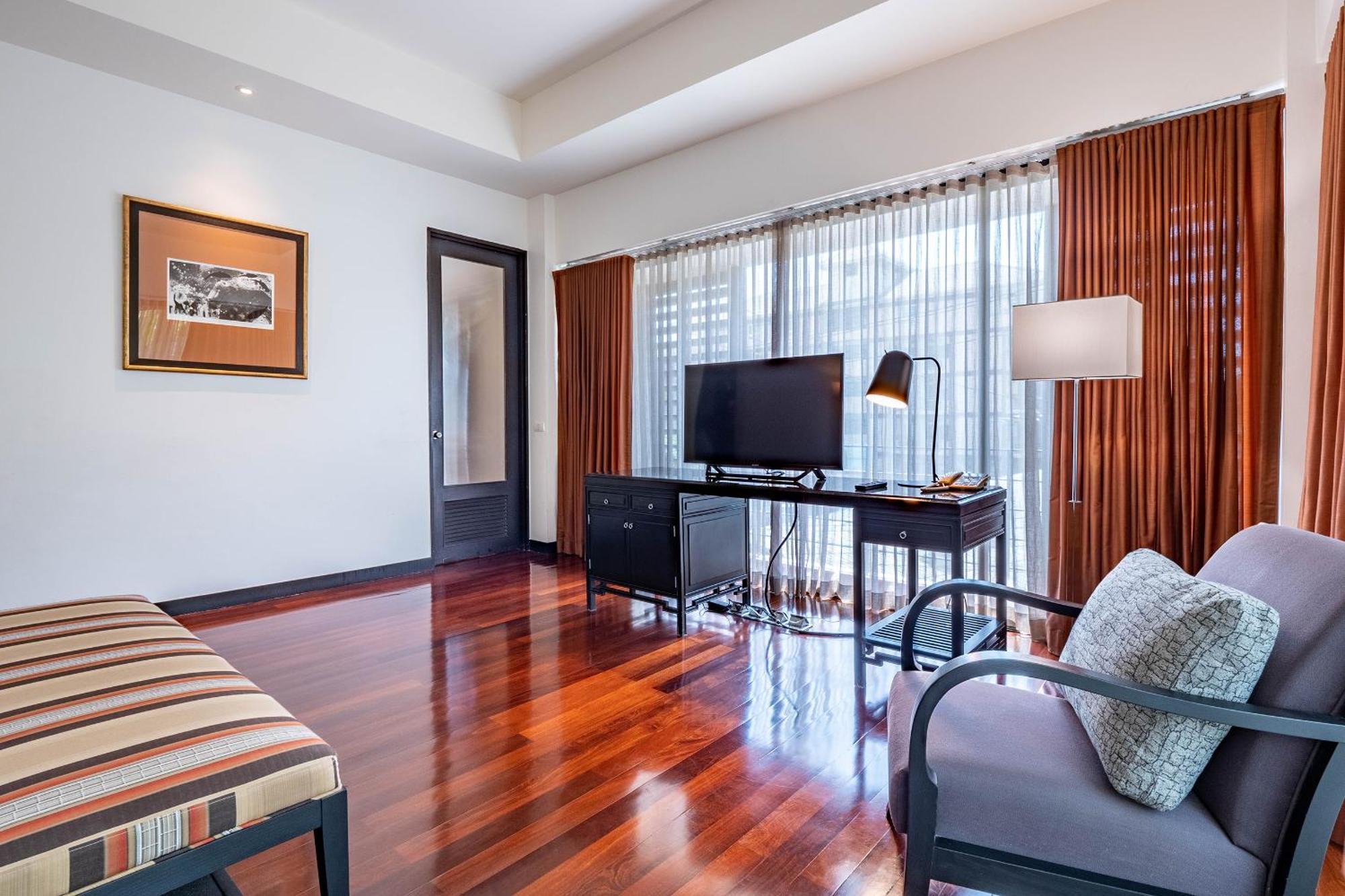 Luxe Residence Pattaya Bagian luar foto