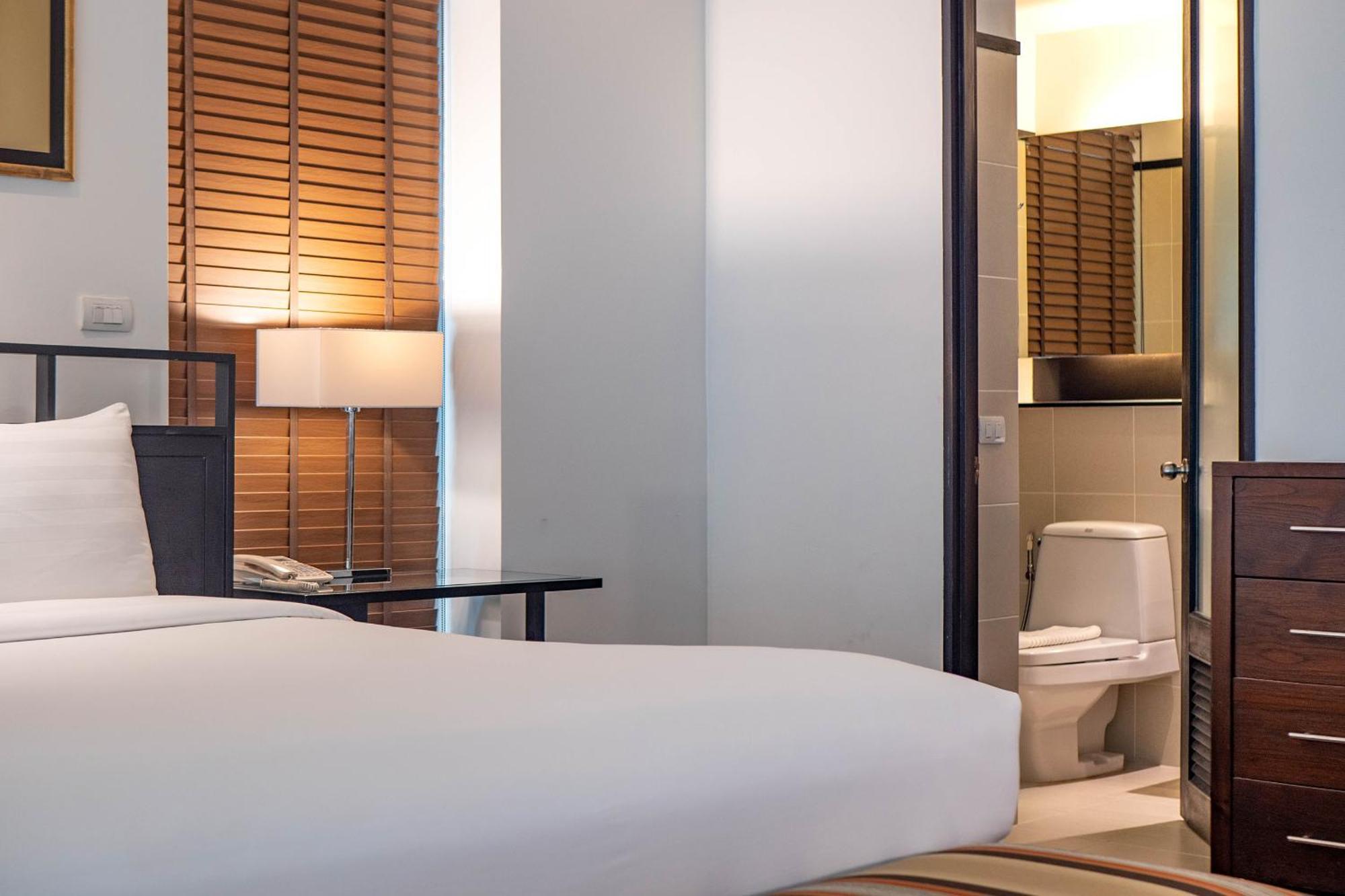 Luxe Residence Pattaya Bagian luar foto