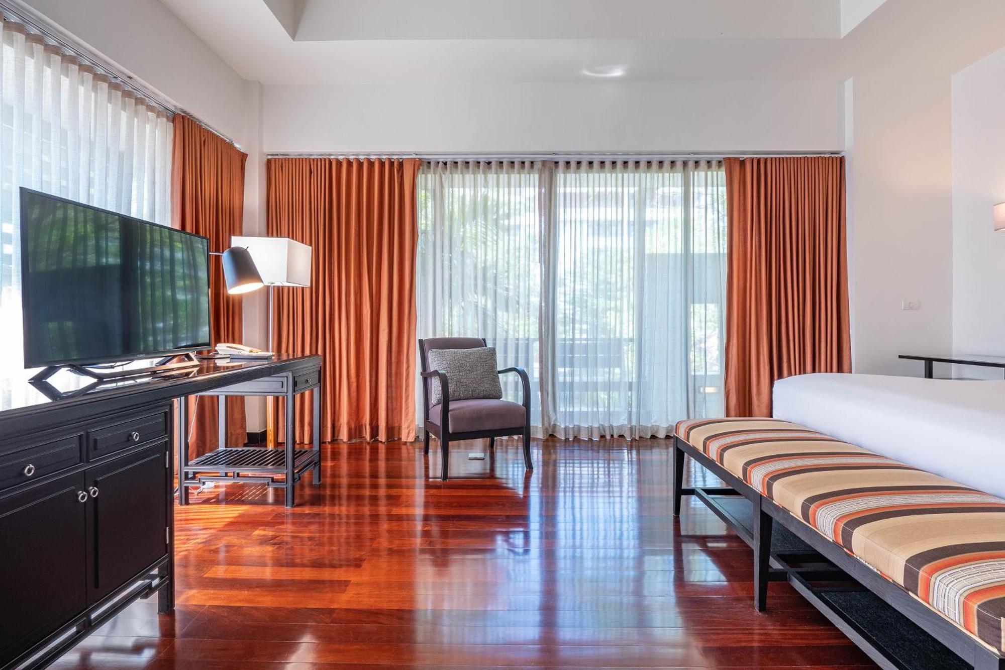 Luxe Residence Pattaya Bagian luar foto