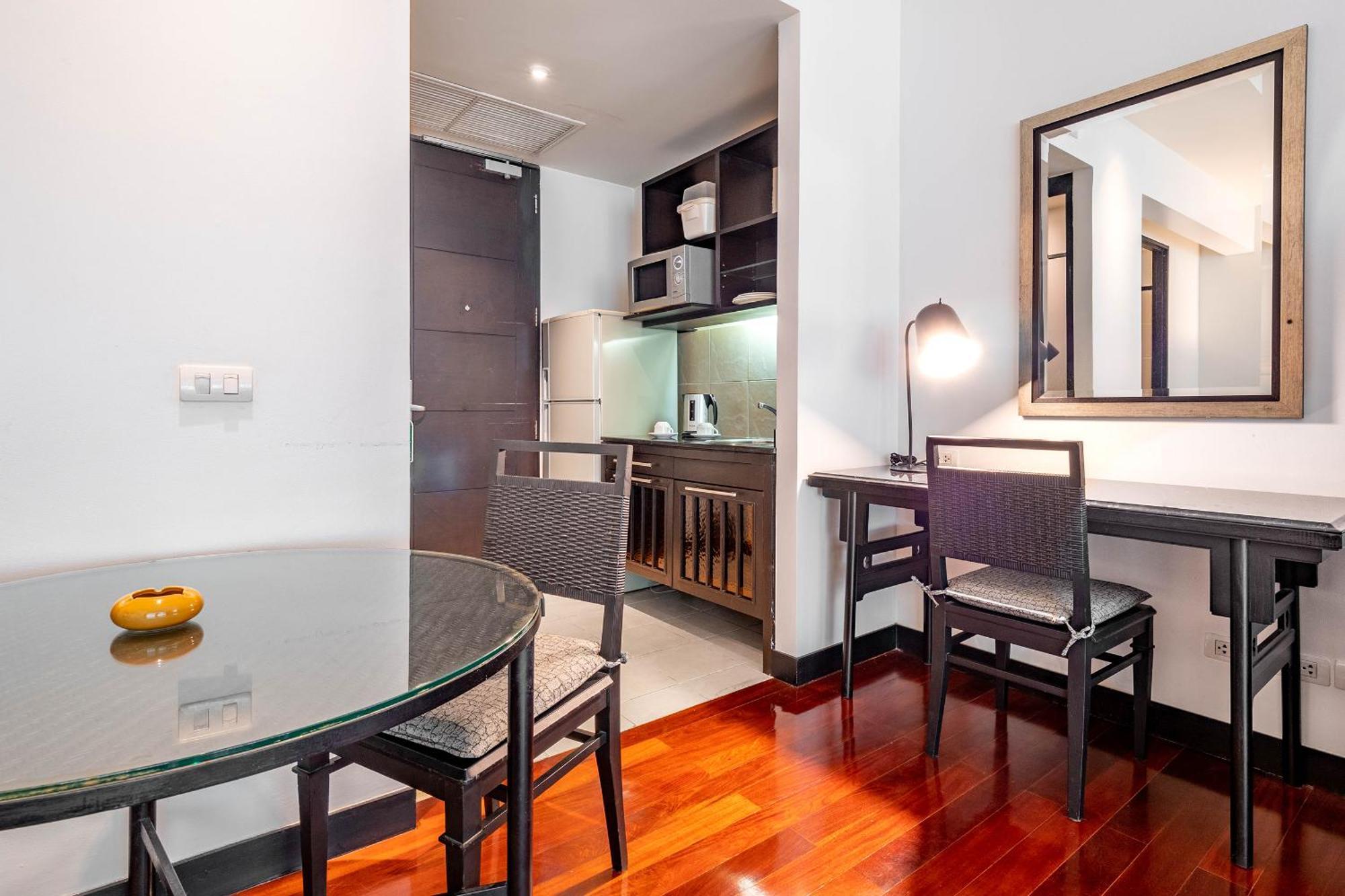 Luxe Residence Pattaya Bagian luar foto