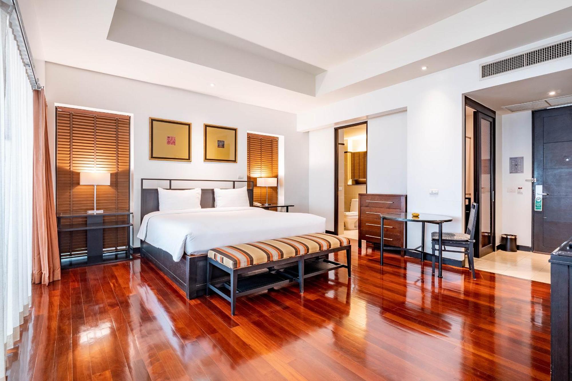 Luxe Residence Pattaya Bagian luar foto