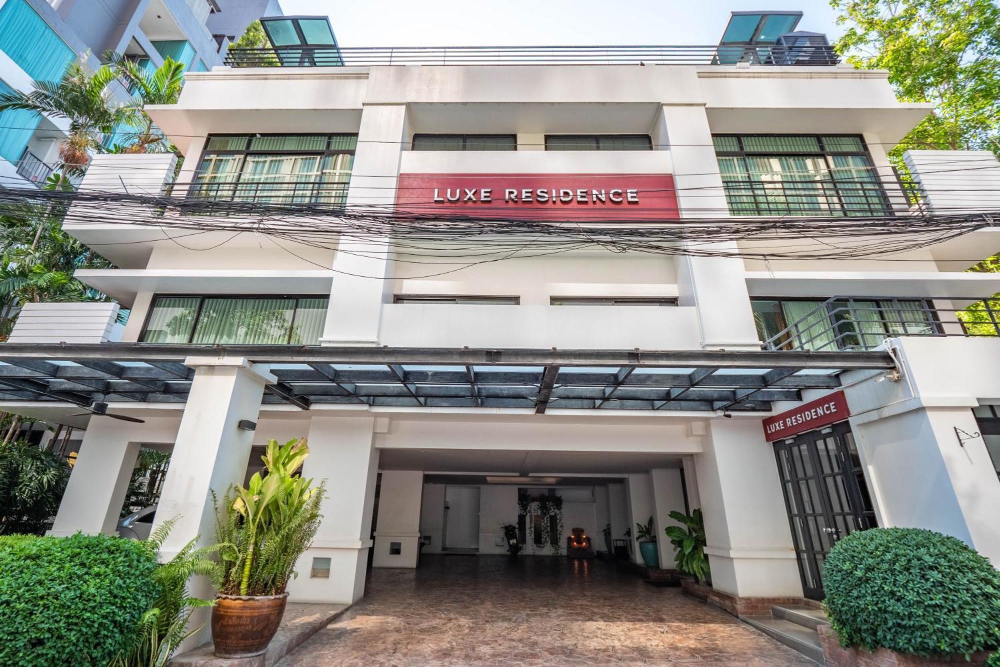Luxe Residence Pattaya Bagian luar foto