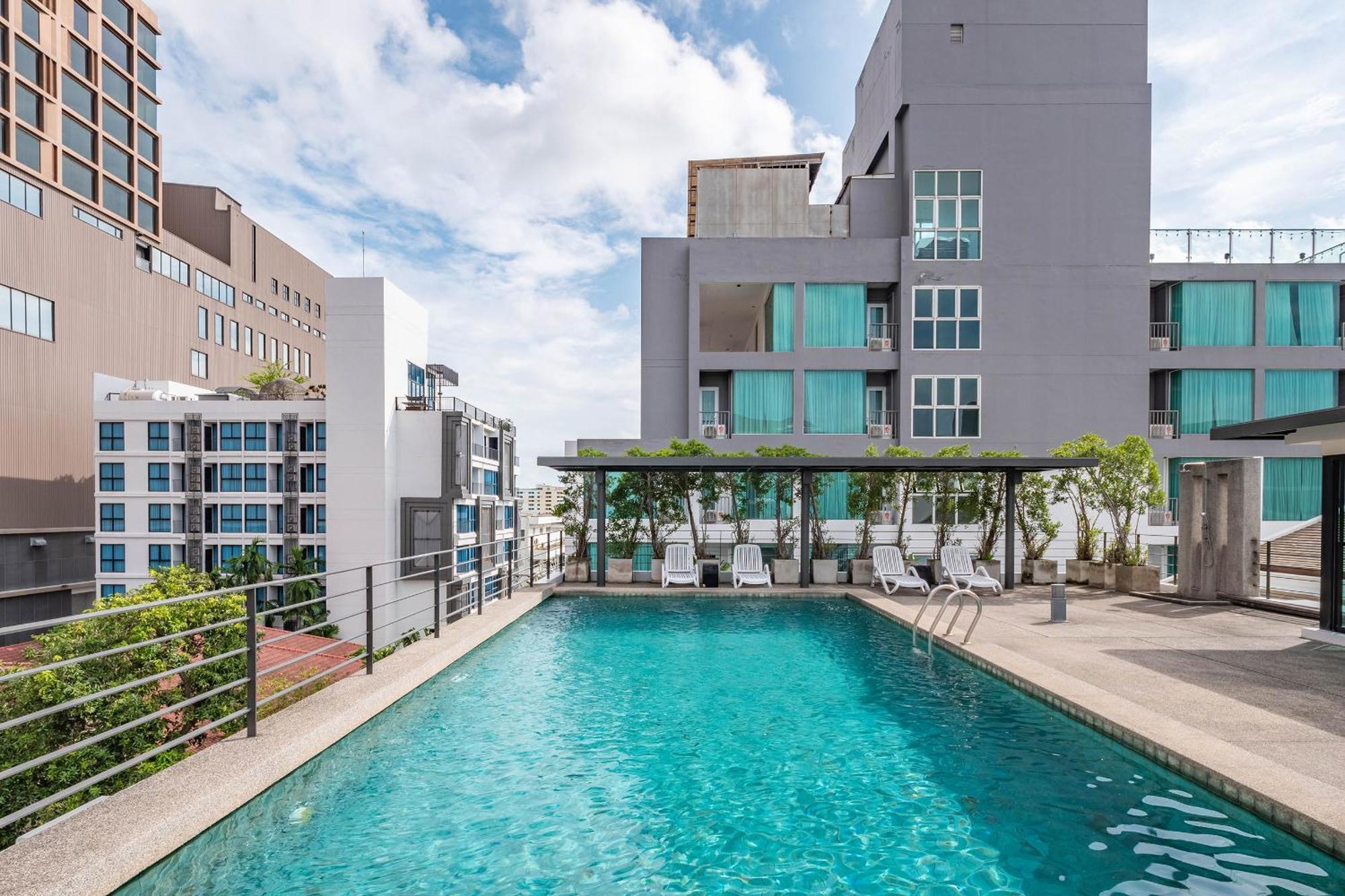 Luxe Residence Pattaya Bagian luar foto